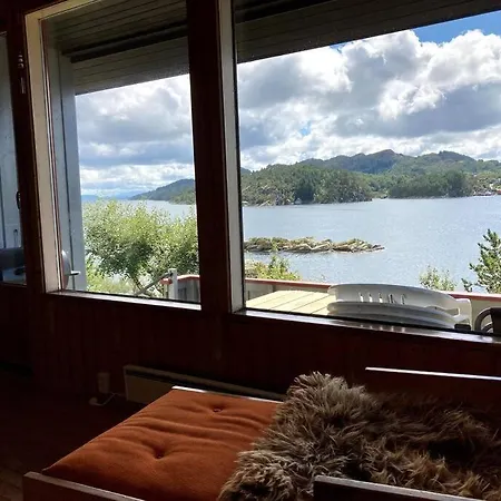 Bergen/sotra:waterfront Holiday home *