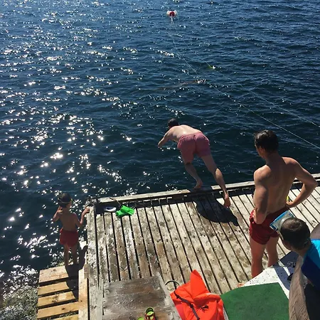 Holiday home Bergen/sotra:waterfront Haganes
