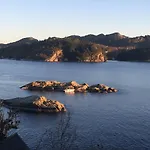 Bergen/sotra:waterfront 別荘