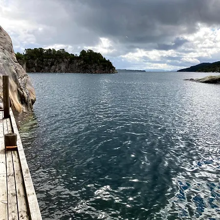 Bergen/sotra:waterfront Haganes