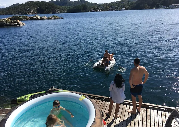 Holiday home Bergen/sotra:waterfront