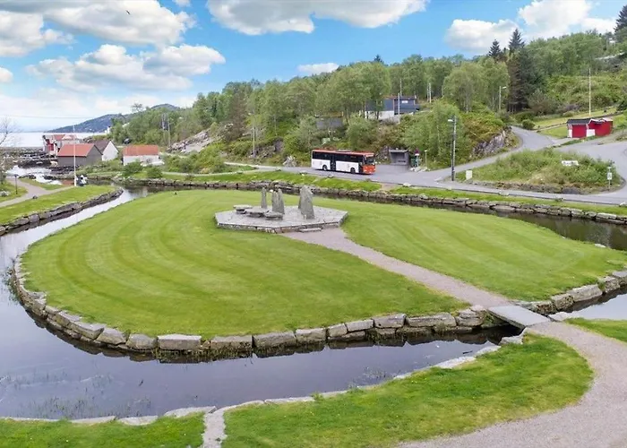 Bergen/sotra:waterfront * Haganes